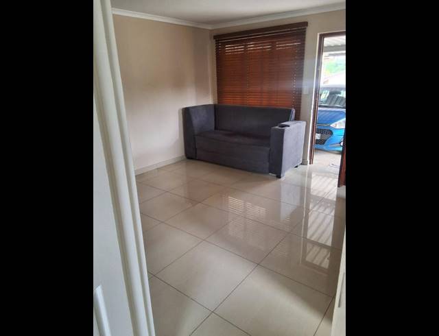 2 BEDROOM TOWNHOUSE FOR SALE IN BELLAIR